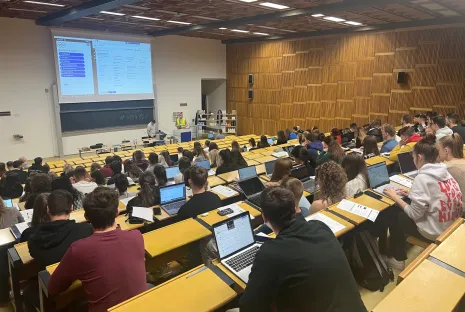 Warehouse without pen and paper at the University of Economics